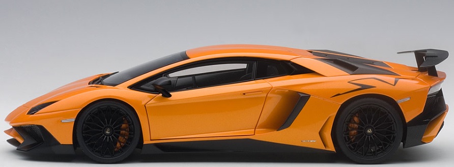 AutoArt 1/18 Lamborghini Aventador LP750-4 SV Met Orange